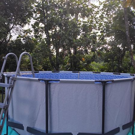 Camping A La Ferme Gros-Morne Bagian luar foto