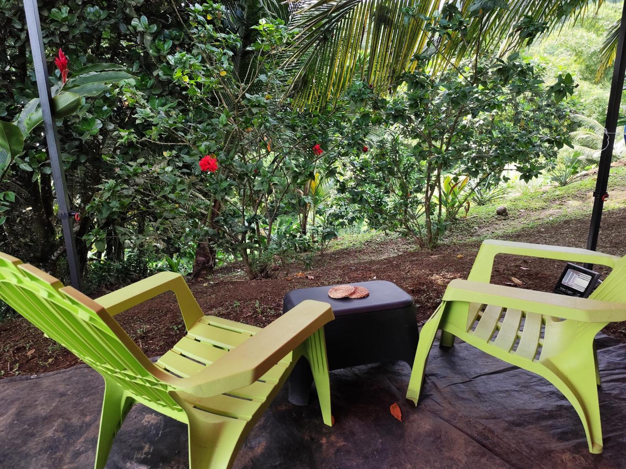 Camping A La Ferme Gros-Morne Bagian luar foto