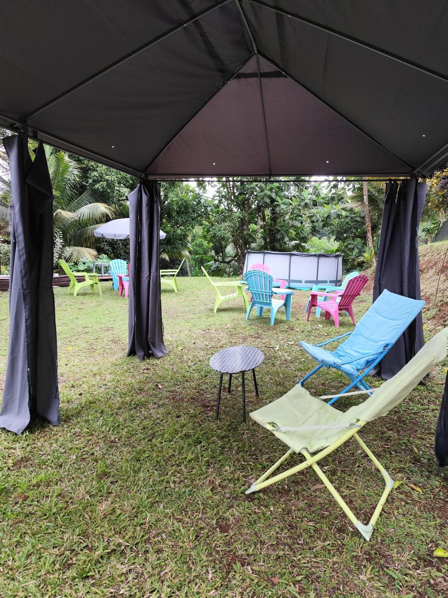 Camping A La Ferme Gros-Morne Bagian luar foto